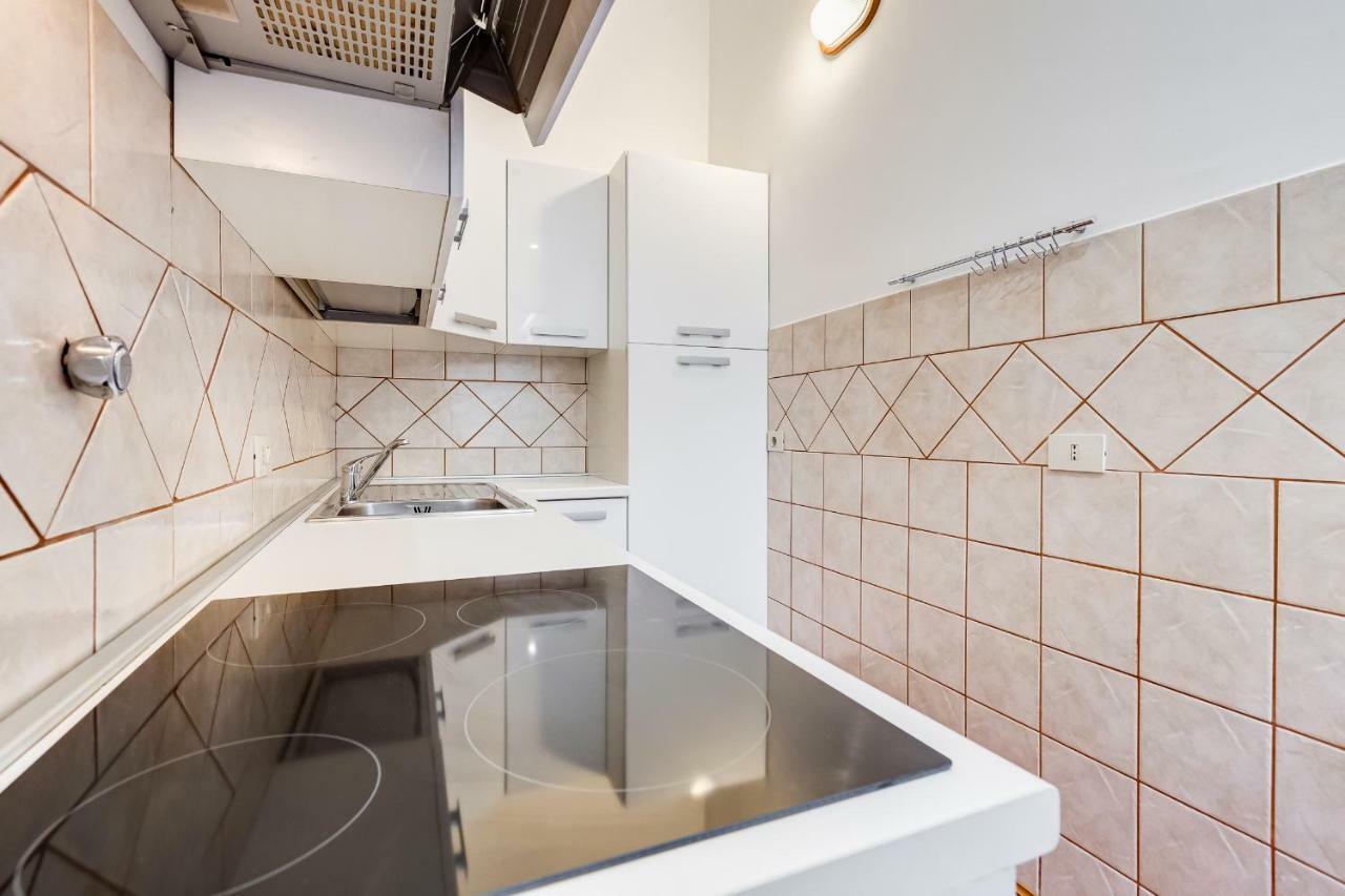 Borgo Vittorio Lovely House Rome Bagian luar foto